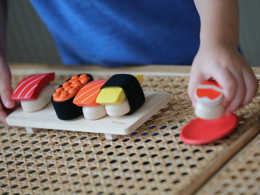 3627 PlanToys SUSHI SET Pretend Play 2yrs Emotion Musical Imagination Coordination Wooden toys Education toys Safety Toys Non