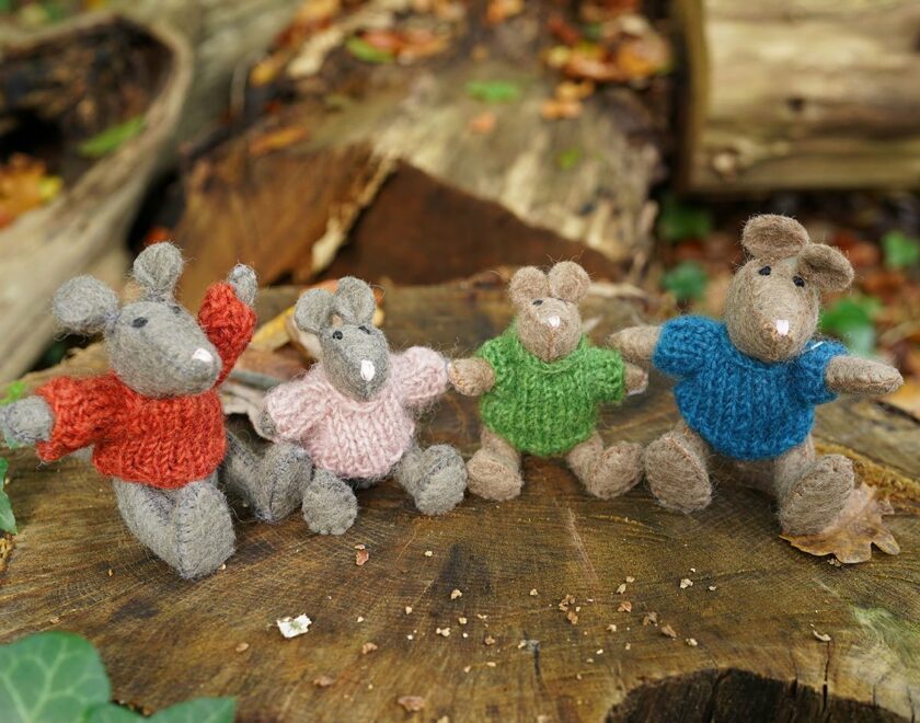 papoose felt toys mouse family